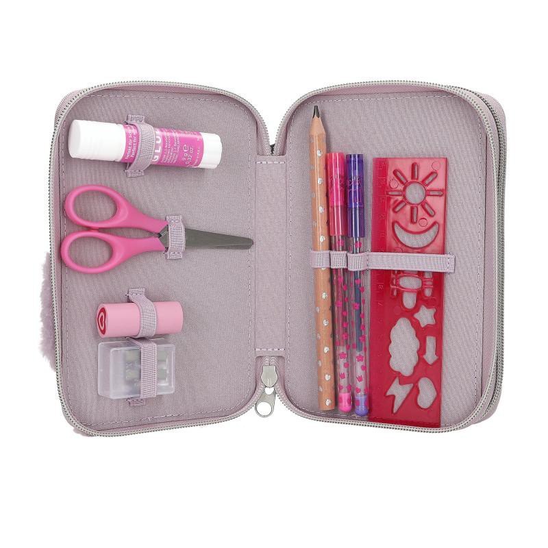 åbent penalhus med saks,lim,viskelæder og andet