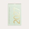 Familiekalender Color Stor 2027 med skiftende farver, måned pr. side og 6 kolonner.