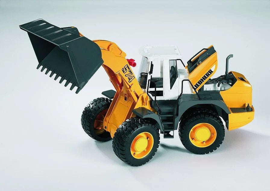 Bruder - Liebherr L574 læssemaskine på hjul (02430)